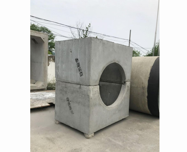 水泥頂管與塑料管相比，有哪些優(yōu)缺點(diǎn)？